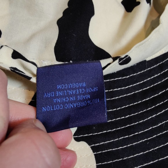 BAGGU Black and Cream Cow Print Bucket Hat - Picture 6 of 6